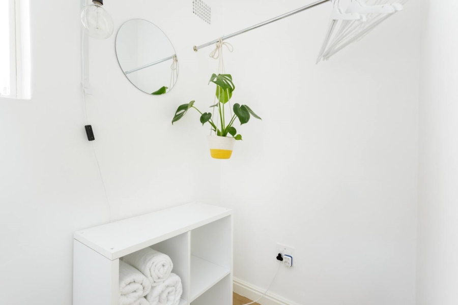 To Let 2 Bedroom Property for Rent in Gardens Western Cape